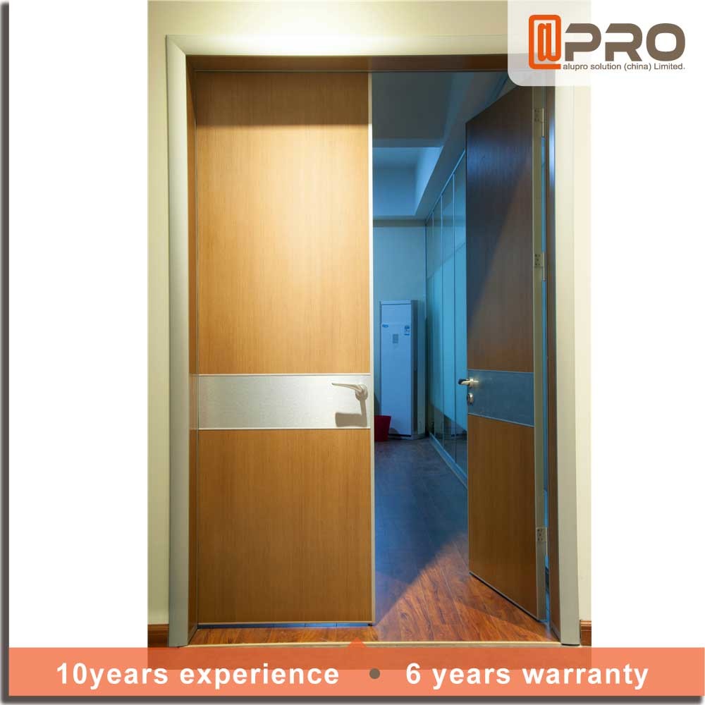 China Break Resistance MDF Interior Doors Eco Friendly With Handles And Hinge wholesale
