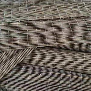 China ECO Friendly Decoration Panels Privacy Carbonized Natural Reed wicker Fence Outdoor Garden Fencing wholesale