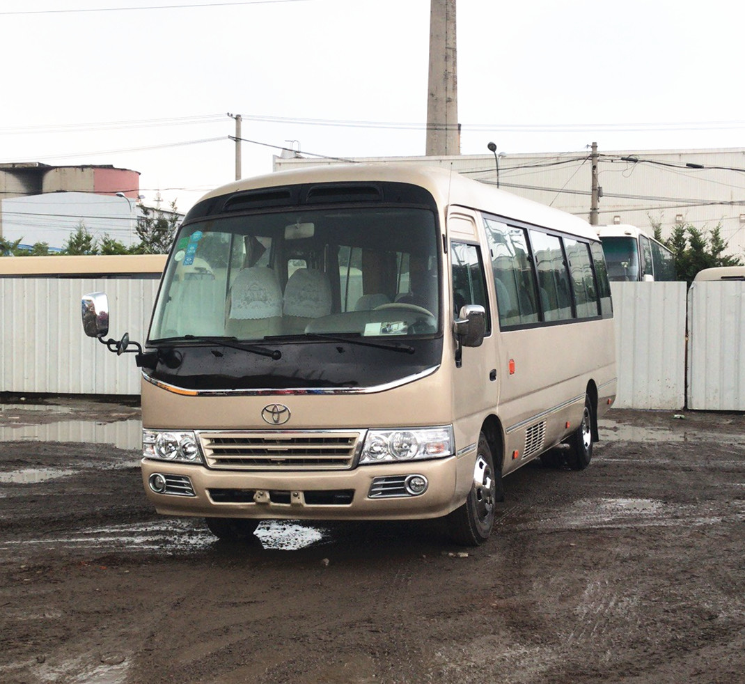 LHD Japan low price used Toyot coaster bus for sale in Central America
