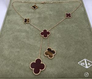 China High End Luxurious Vca Magic Alhambra Necklace , Custom Gold Necklace wholesale