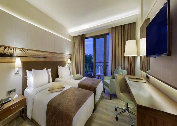 China Customize Modern Design MDF Walnut Veneer Wooden Bedroom Furniture Set wholesale