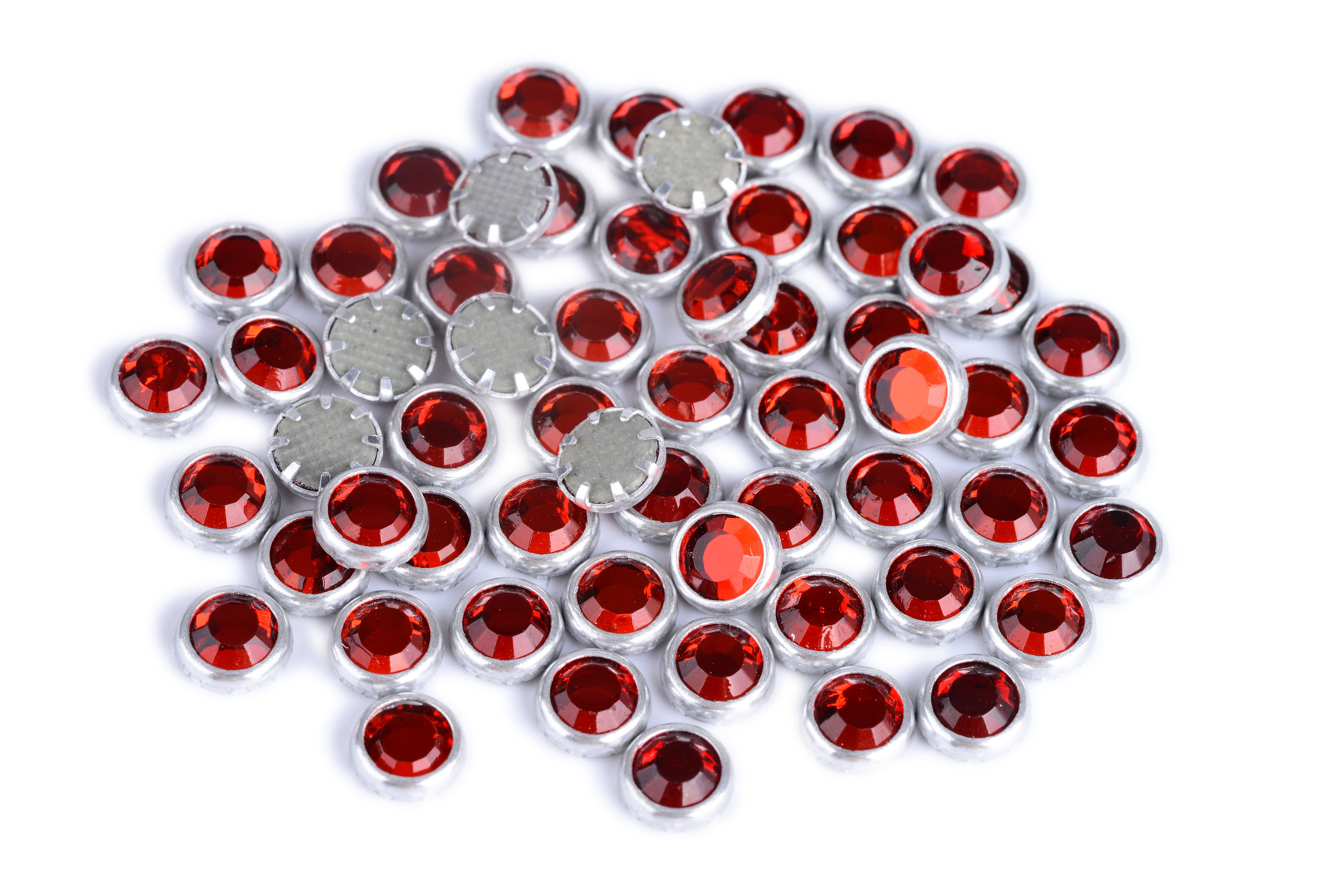 China Flatback Loose Rimmed Rhinestones High Color Accuracy With Shinning Facets wholesale