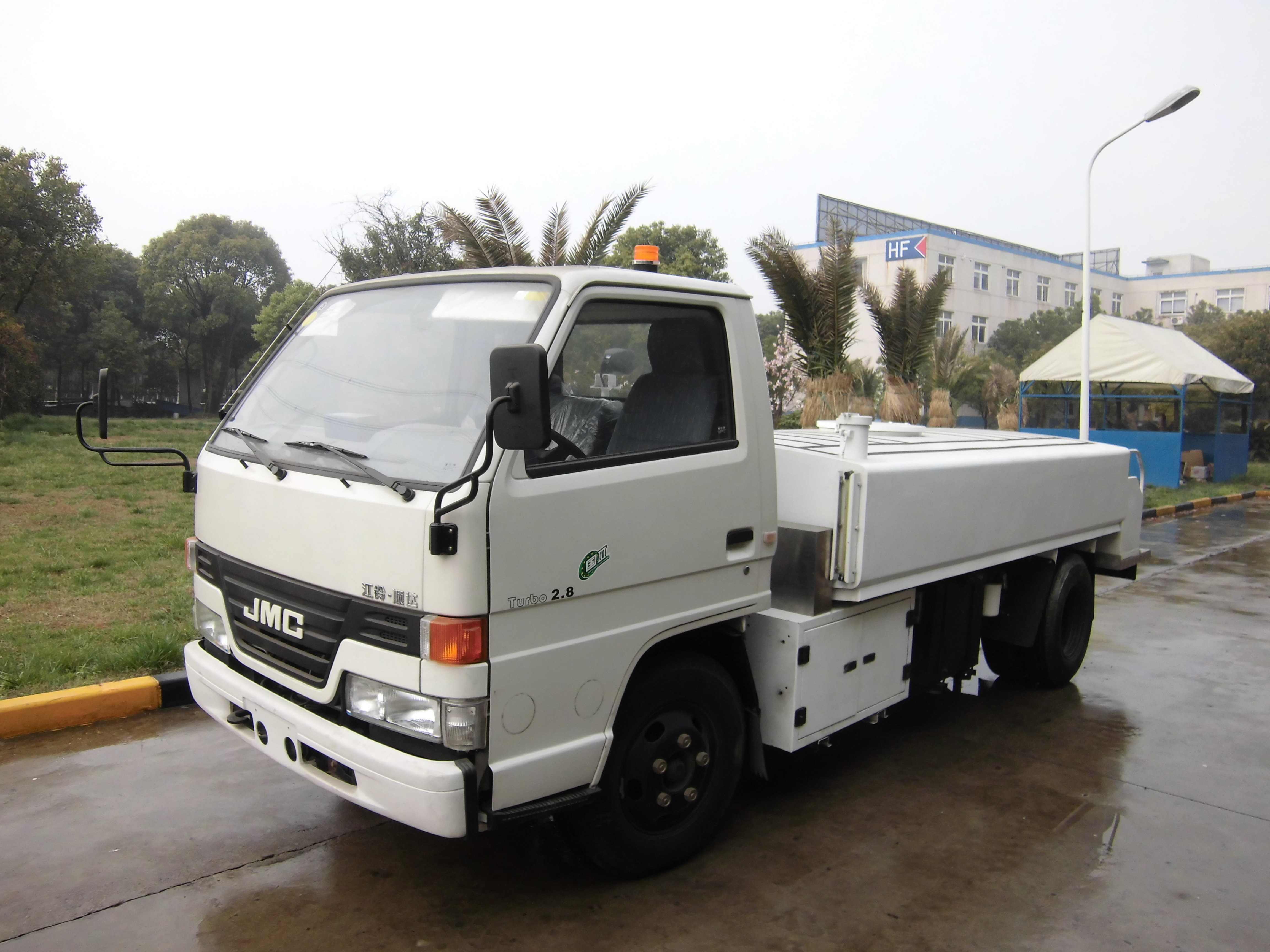 China Eco Friendly Liquid Waste Truck , Sewage Cleaning Truck ISO Approved wholesale