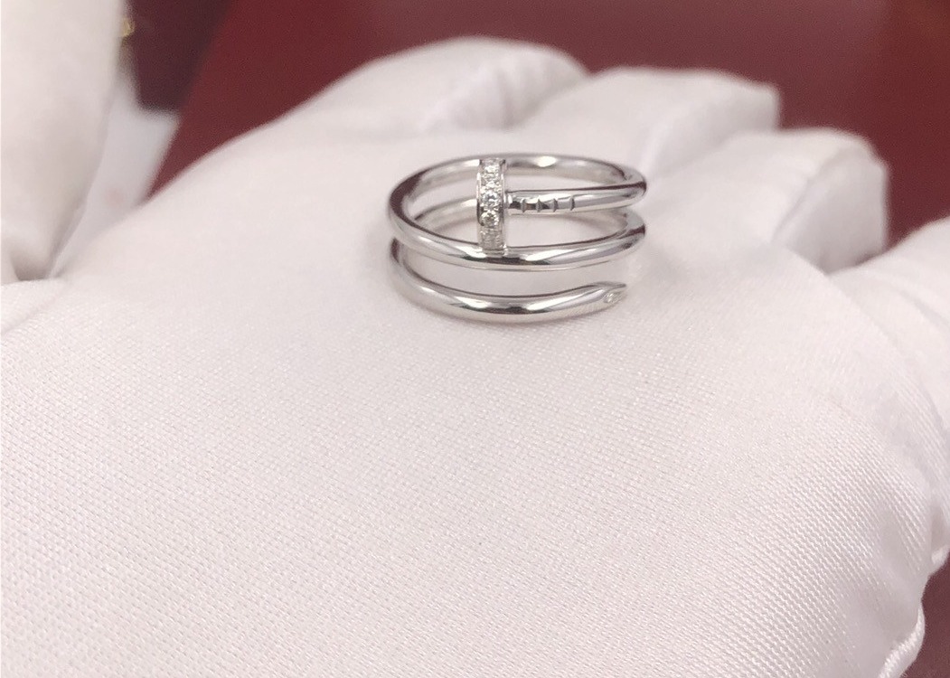 China White Gold Nail Shape 18K Gold Engagement Ring With Diamonds wholesale