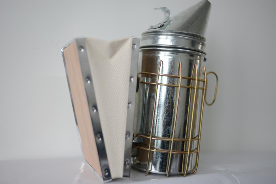 China Bee Hive Equipment  Galvanized Bee Smoker  Stainless Steel Material For Beekeepers wholesale