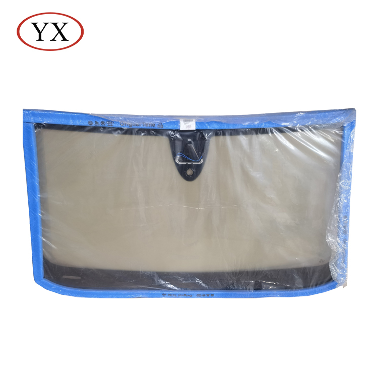 China Adhesive Heat Resistant Car Front Windshield Glass For Automotive Installation on sale