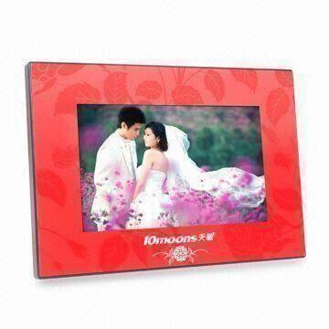China Digital Photo Frame with 800 x 480 Pixels High Resolution and Gravity Sensor Function wholesale