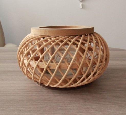China Hot Sale Led Lantern Indoor And Outdoor Decoration Natural Handmade Rattan Weave Candle Holder wholesale