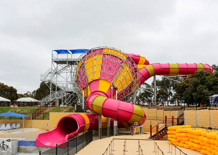 China Medium Tornado Water Slide Commercial Extreme Water Slides For Gigantic Aquatic Park wholesale
