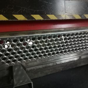 China aluminum anti-slip strip for stairs  / perforated metal anti-slip treads wholesale