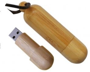 China 25MB/sec Read Speed 1GB, 2GB Bamboo Bottle Wooden Usb 2.0 Flash Drives U Disks wholesale