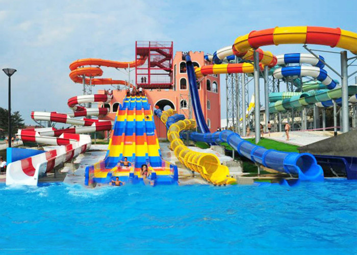China Customized Spiral Swimming Pool Water Slides Outdoor 12 Meter Platform wholesale