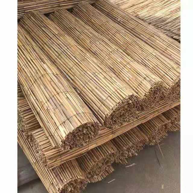 China ECO Friendly Decoration Panels Privacy Carbonized Natural Reed Outdoor Garden Fencing wholesale