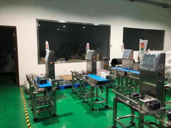 Quality SUS304 High Speed Check Weigher 150BPM 0.5KW For Cosmetic for sale