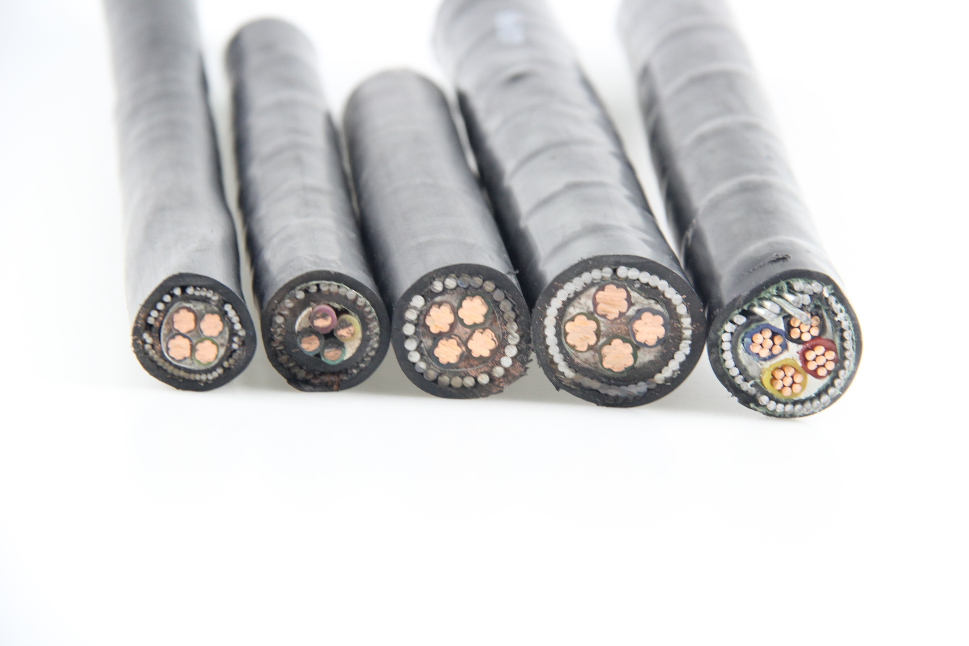 China 4 Core XLPE Armoured Power Cable 4*35 4*150 4*50 wholesale