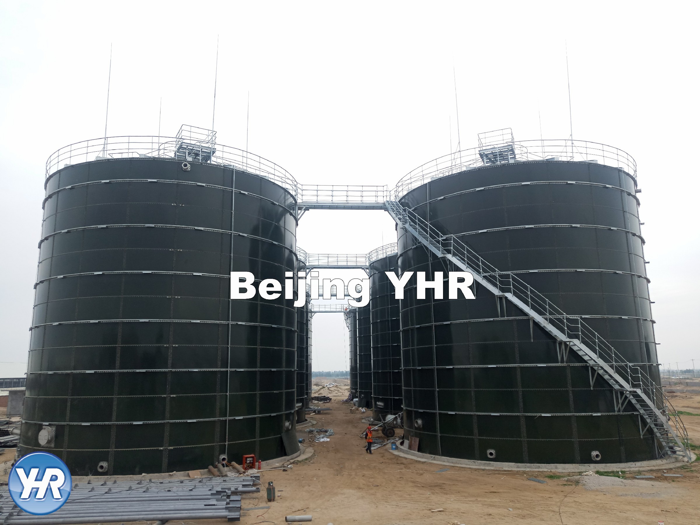 China Cow Dung Biogas Digester 3 - 13 Mm Panel Thickness 100% Gas Tight Roof wholesale
