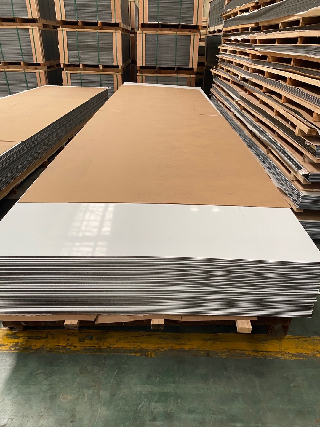 China Kynar 500 Resin PVDF Coated Aluminum Composite Board For Building Cladding Exterior wholesale