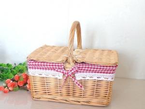 China Handmade Natural Willow Wicker Picnic Basket Cheap Lunch Bags Hot sale products Outdoor Lunch Basket wholesale