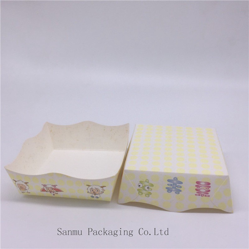Quality Heat Proof Square Paper Cupcake Liners / Cases Bread Cake Baking Mould Loaf Pan for sale