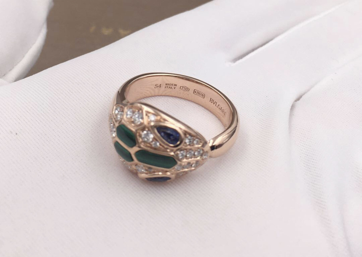 China Blue Sapphire Eyes 0.21 Carat 18K Gold Diamond Ring With Malachite wholesale