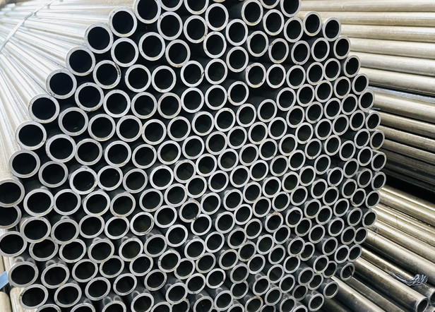 Buy cheap 20CrMo 16Mn E460 Seamless Carbon Steel Pipe Hydraulic Cylinder Precision Tubes from wholesalers