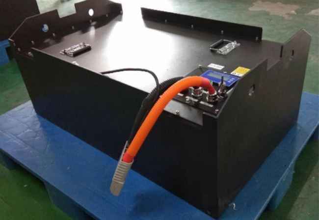 China 80V 400ah Forklift LiFePO4 Battery RS485 CANBUS Powerful Discharge Lighter Weight wholesale