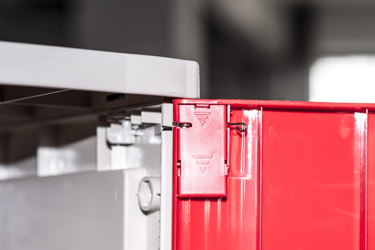 Corrosion Proof ABS Plastic Lockers Red Door 5 Tier Lockers With Clover Keyless