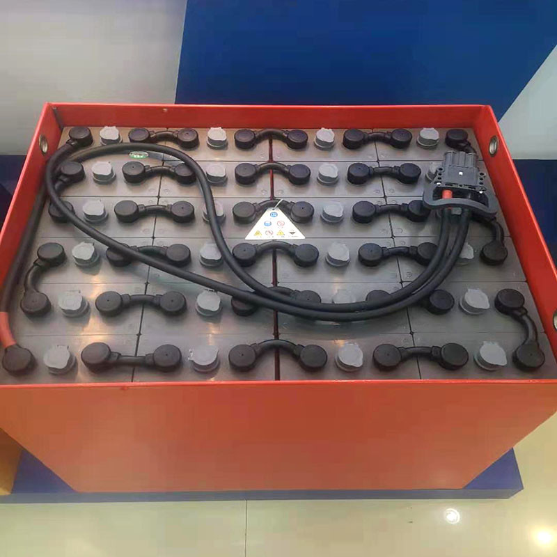 China 250ah 2500ah Traction Lead Acid Battery Tubular Gel Battery 5500 Cycles Long Lifetime wholesale