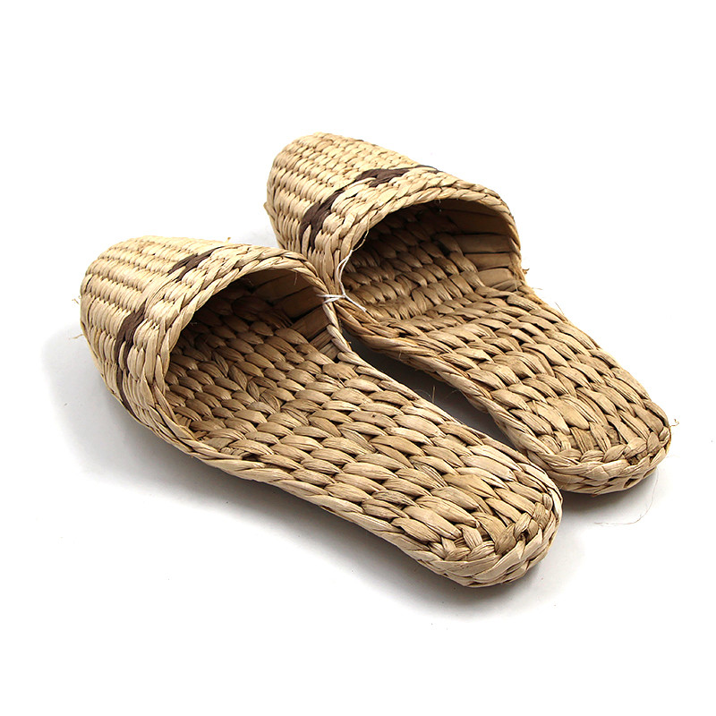 China Fashion Unisex Home Women's and Men's Straw Slippers Style Flat Sandals Flip-flops Slippers Handmade New Couple wholesale