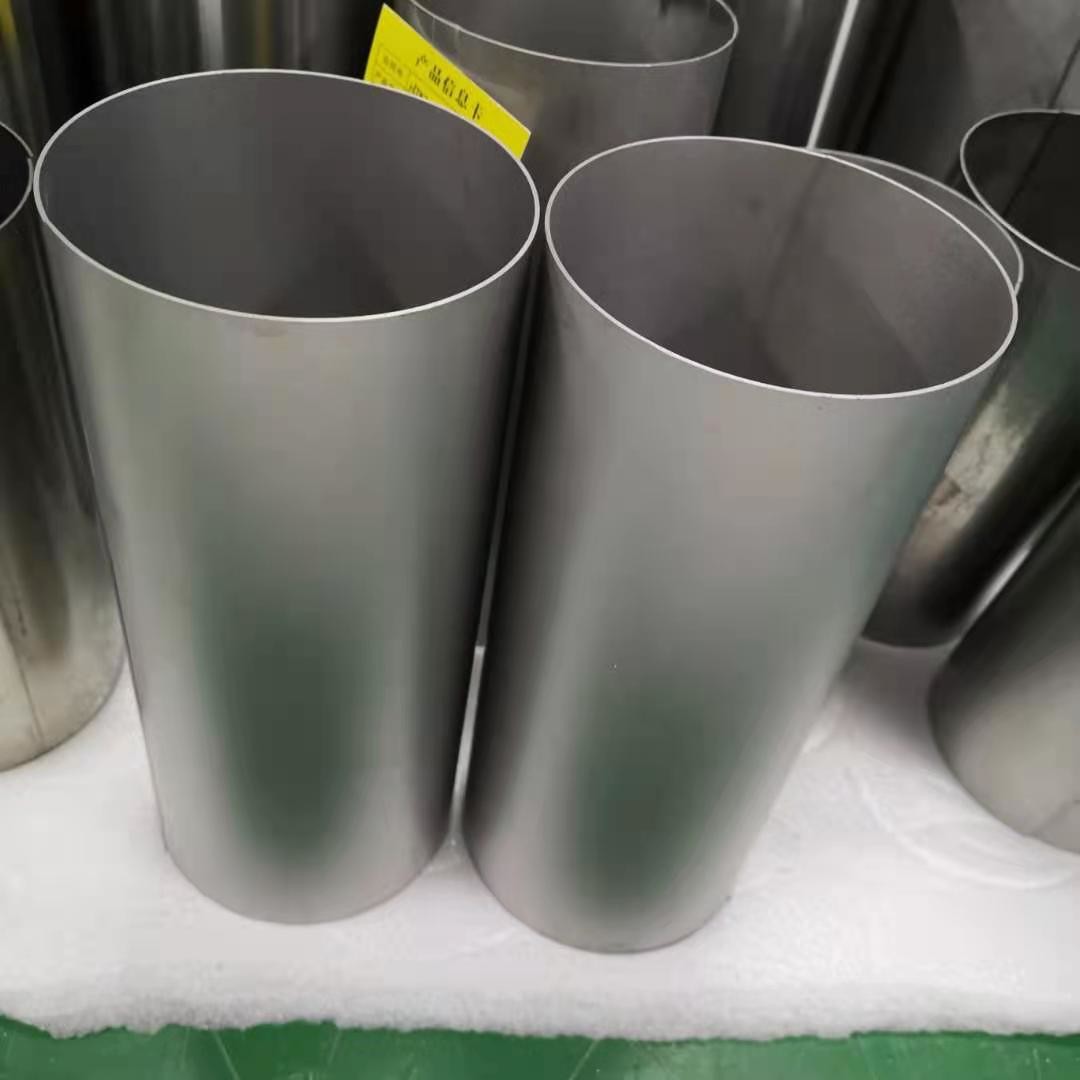 China Mirror Bright Rolled 0.3mm Thickness Moly Tube 99.95% Purity wholesale