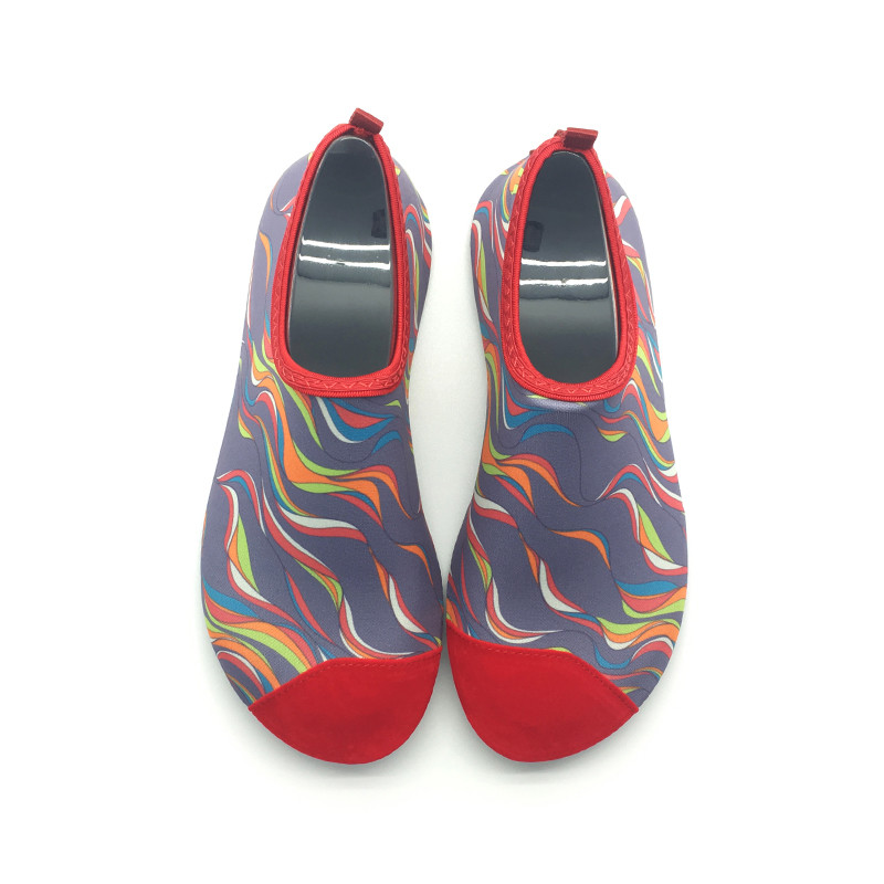 China Colorful Soft Aqua Socks Water Skin Shoes Quick Dry Customized Printing wholesale
