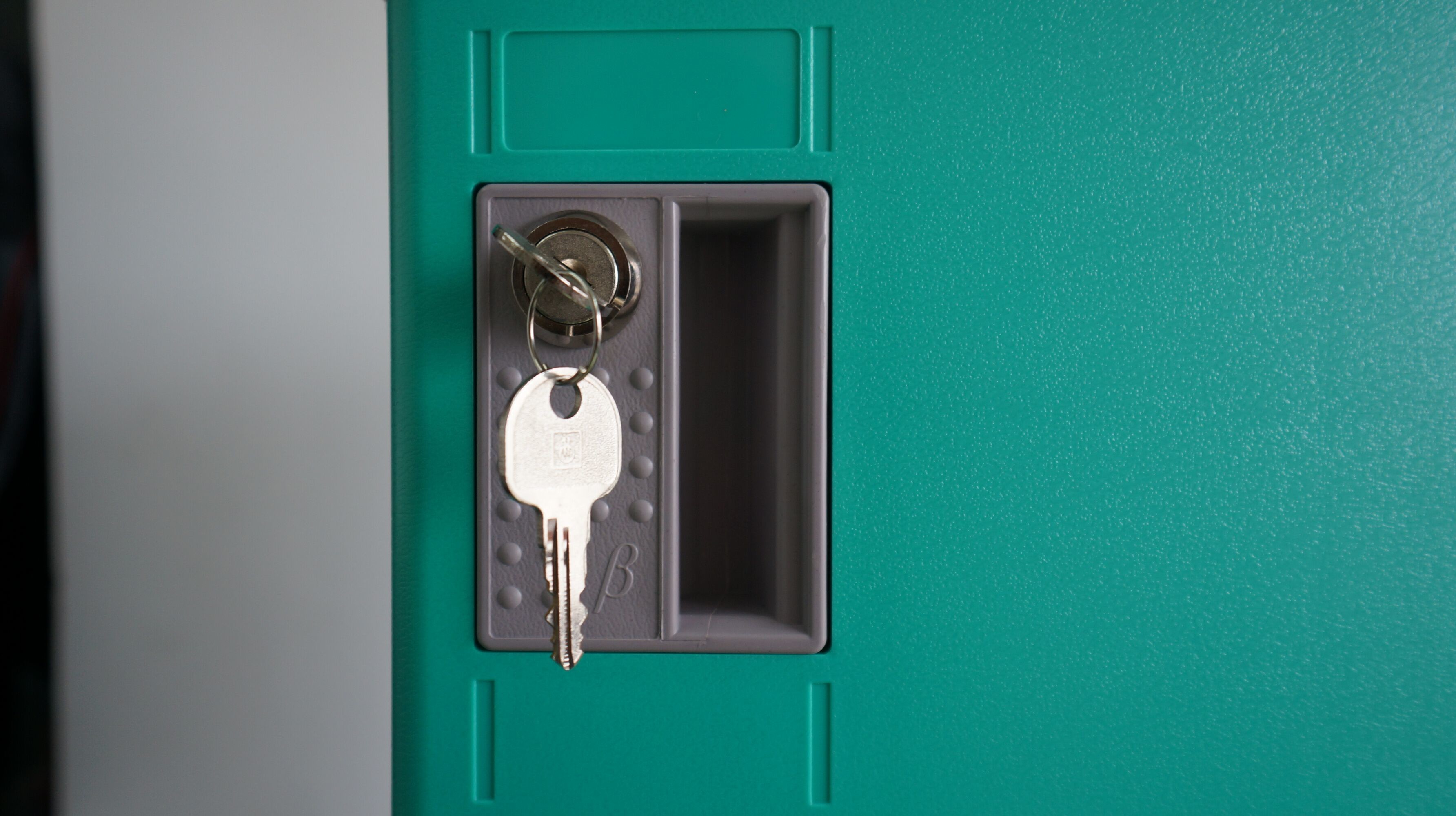 Beige Door ABS Plastic Lockers 4 Tier Master Combination Padlock For School