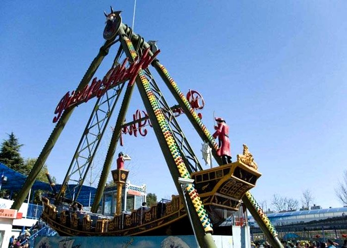 China 40 Seats Pirate Ship Amusement Ride With Non Fading And Durable Painting wholesale