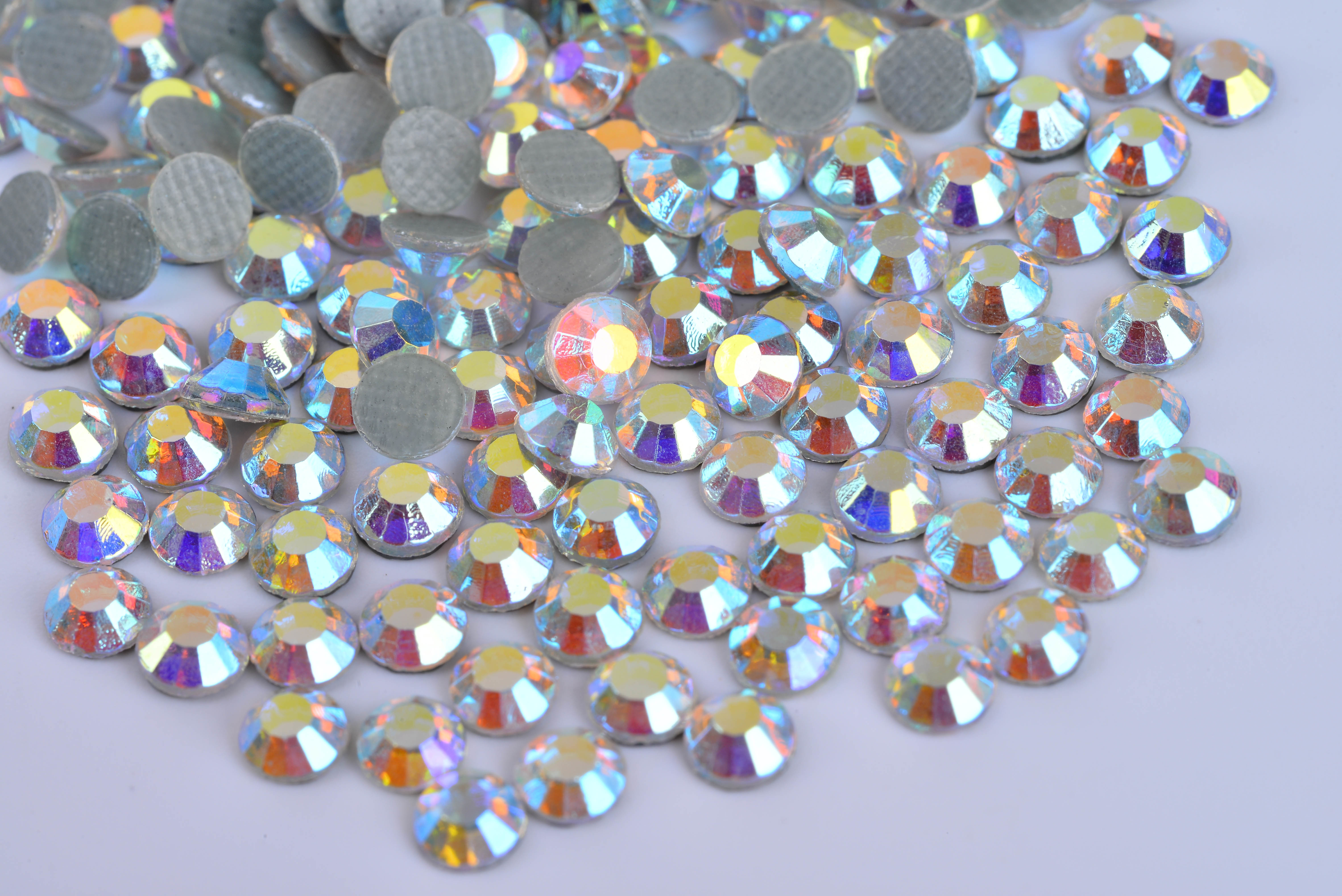 China Shoes / Garment Loose Hotfix Rhinestones Extremely Shiny High Color Accuracy wholesale