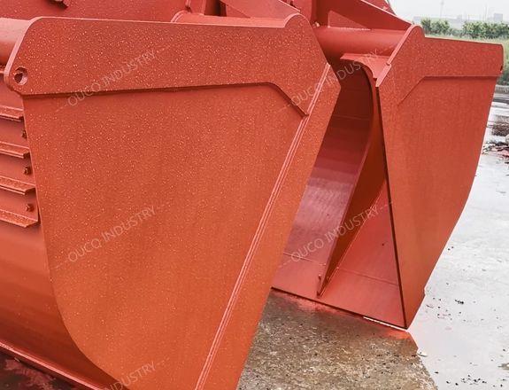 12 Cbm Radio Remote Control Grab Bucket Red C5M Spray Painting