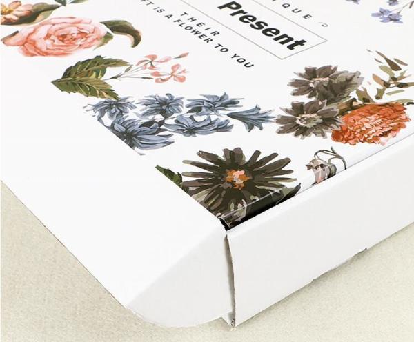 High Quality Custom Logo Luxury Paper Cardboard Jewelry Gift Box,Rigid Cardboard Black Paper Decorative Luxury Candle Bo