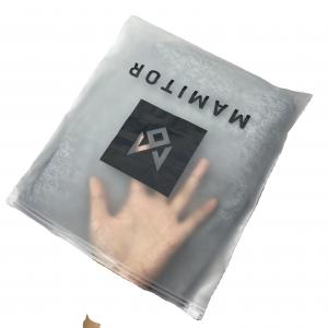 China Recycled Plastic Clothes Packaging Bags 0.05 0.06 0.07mm With Zip Closure Zipper wholesale