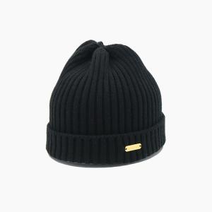 China Customized  100% Acrylic knitted beanies hats custom own logo knitted winter beanie caps with mental plate on sale