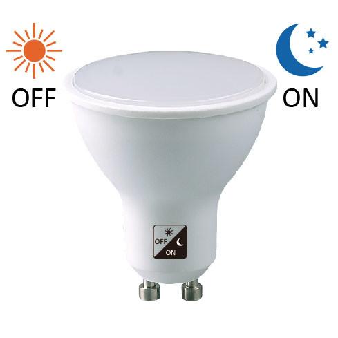 Quality 220-240V Natural White Dusk Sensing Light Bulbs 4000K Color Temperature for sale