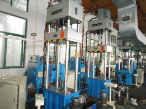 China Y27 315T Four Post Hydraulic Press Machine , Multi Purpose Hydraulic Press PLC Control wholesale