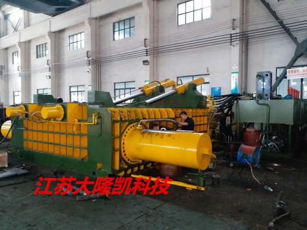 Quality Stainless Steel Hydraulic Scrap Baler Machine / Turn Out Baling Press Machine for sale