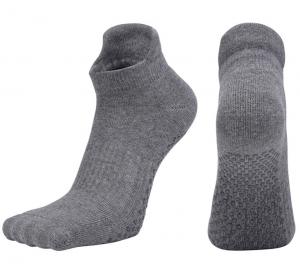 China Customized Pattern Unisex Yoga Grip Socks Classy Cotton GYM Training wholesale
