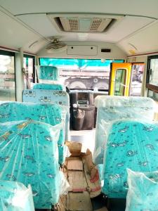 China Classic Coaster Minibus Special School Bus Promotional Streamline Design wholesale