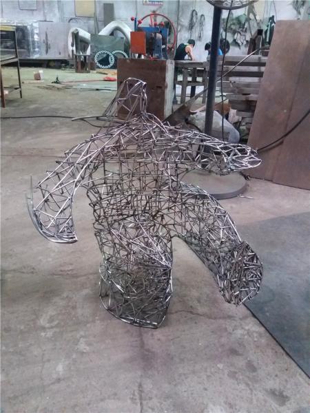 Quality Custom Abstract Wire Sculpture , Movement Metal Art Sculpture Interior Decoration Gifts for sale