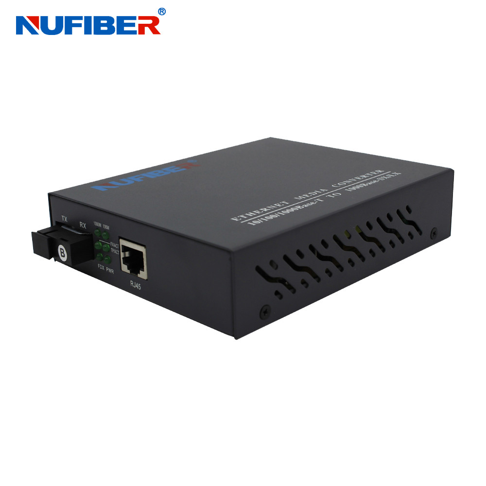 China 10/100/1000M Fiber Optical Media Converter Simplex SM 1310nm/1550nm AC220V Power Cable Internal Power Supply wholesale