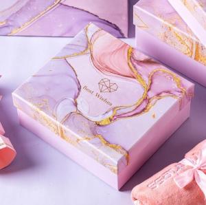 China Pink Cardboard Gift Packaging Boxes UV Varnish Art Paper Gift Box With Gold Powder on sale