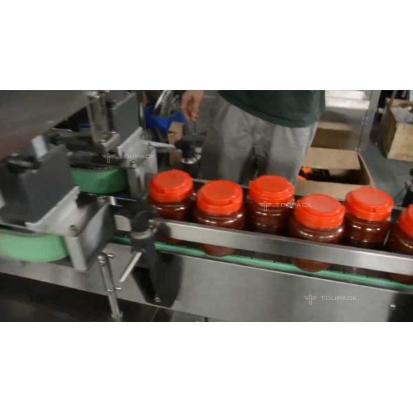 PLC Sauce Packaging Machine Thick Broad Bean Sauce Filling 4 Head Liquid Filling System